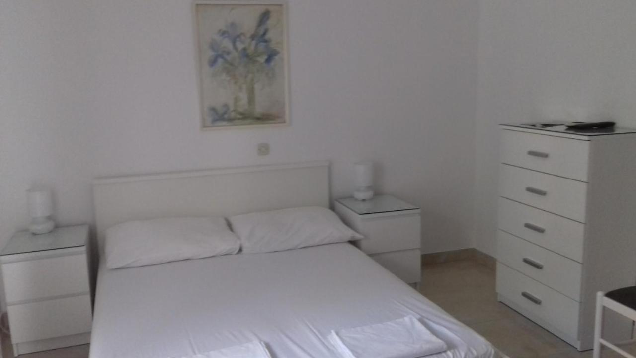 Apartments Lara Podgora Ngoại thất bức ảnh