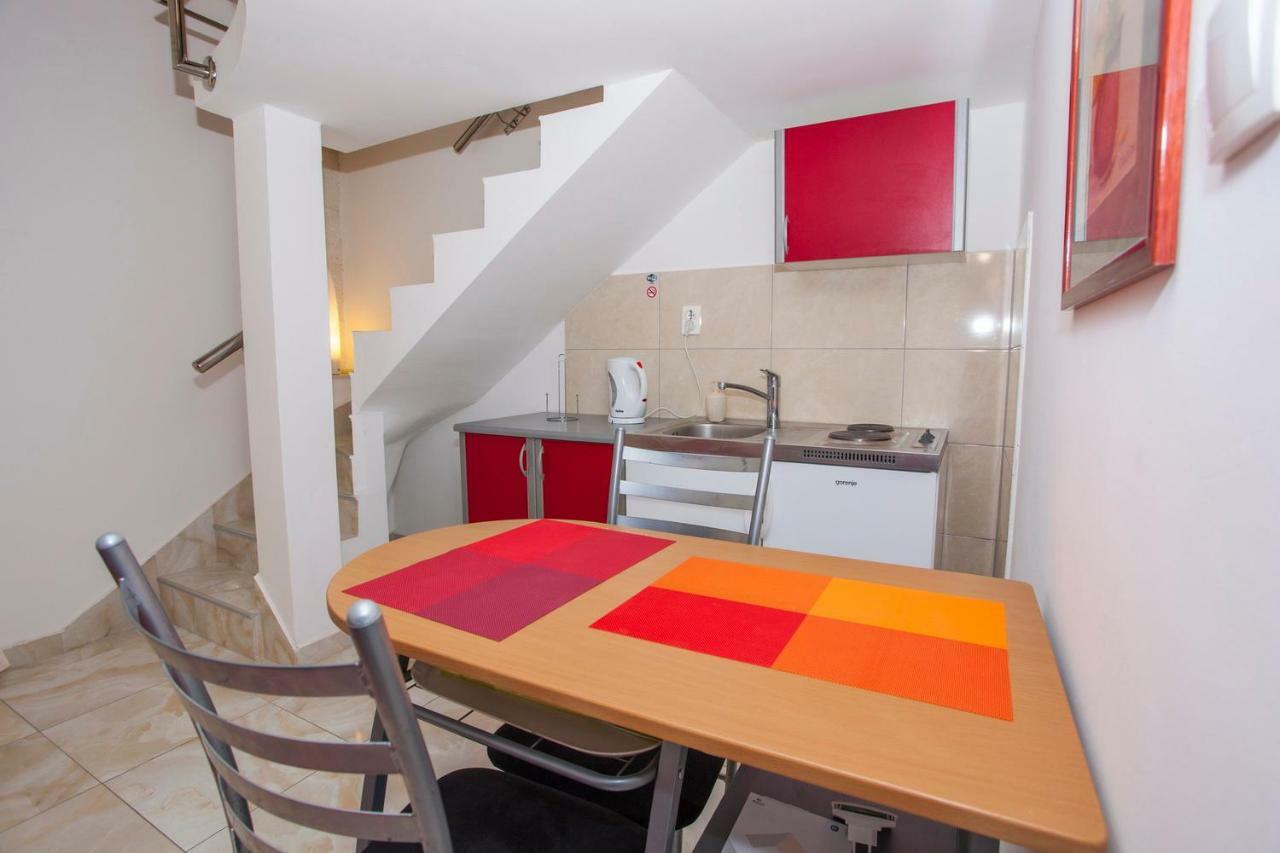 Apartments Lara Podgora Ngoại thất bức ảnh