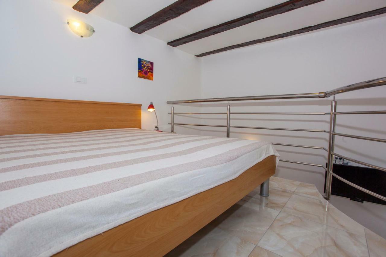 Apartments Lara Podgora Ngoại thất bức ảnh