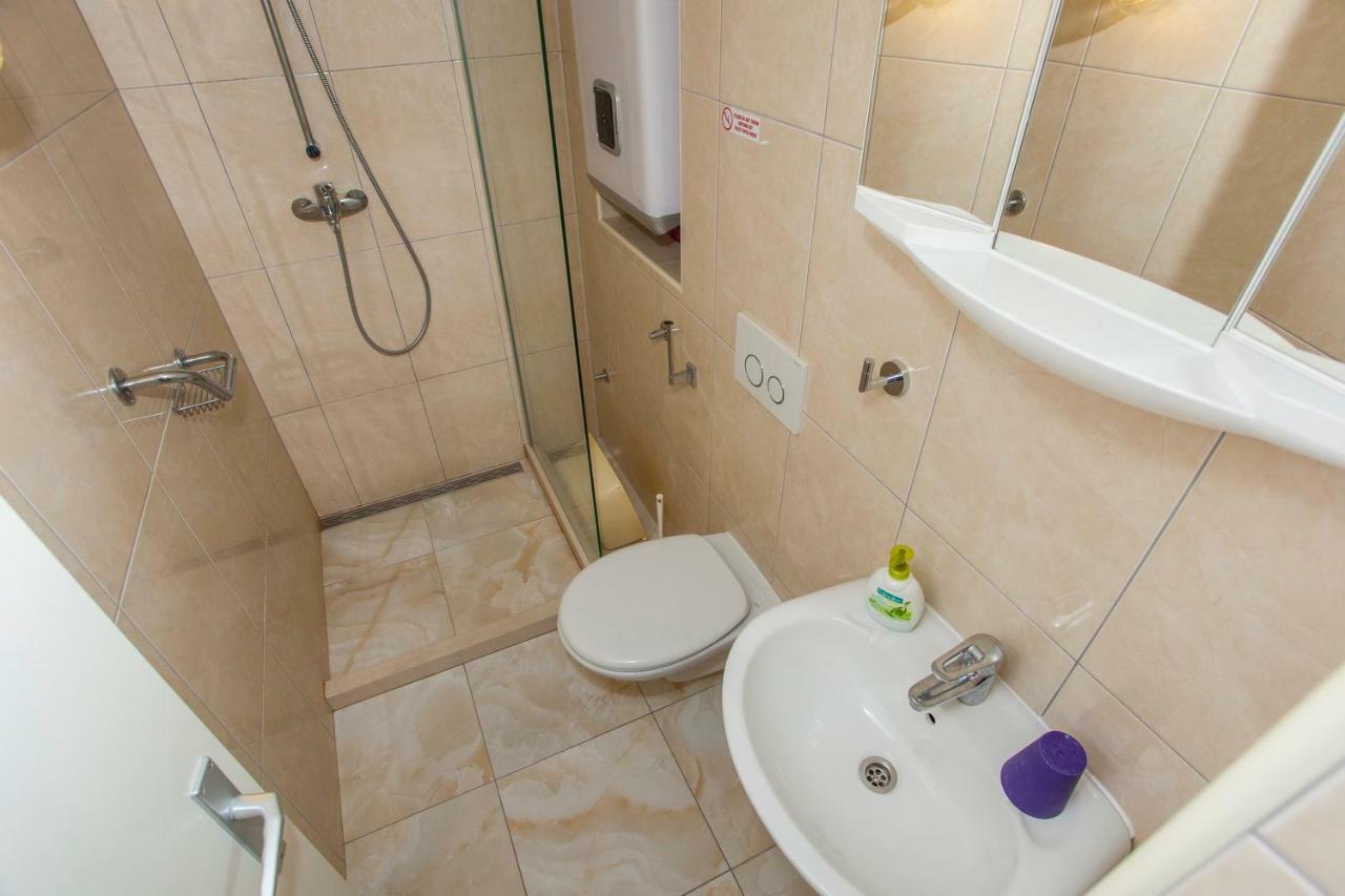 Apartments Lara Podgora Ngoại thất bức ảnh